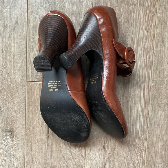 Adorable academia heels - Picture 7 of 10